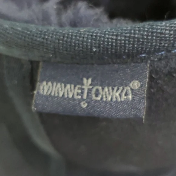 Minnetonka Dark Navy Blue Short Boot Size 6 - Picture 6 of 8